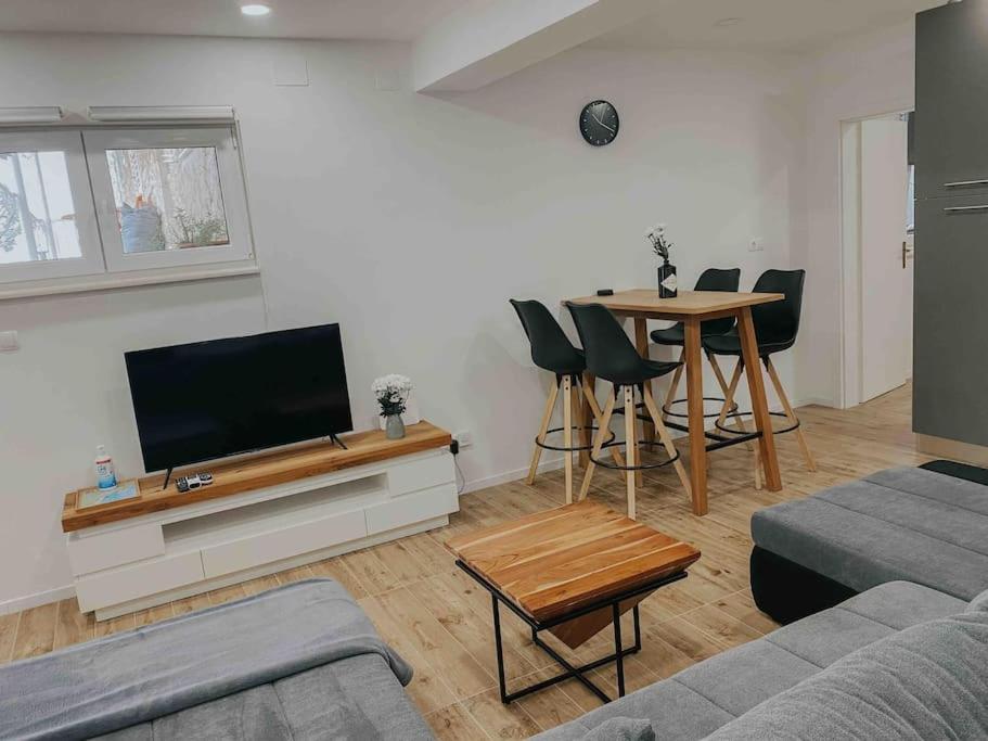 Hvar Home Apartments Хвар Екстер'єр фото