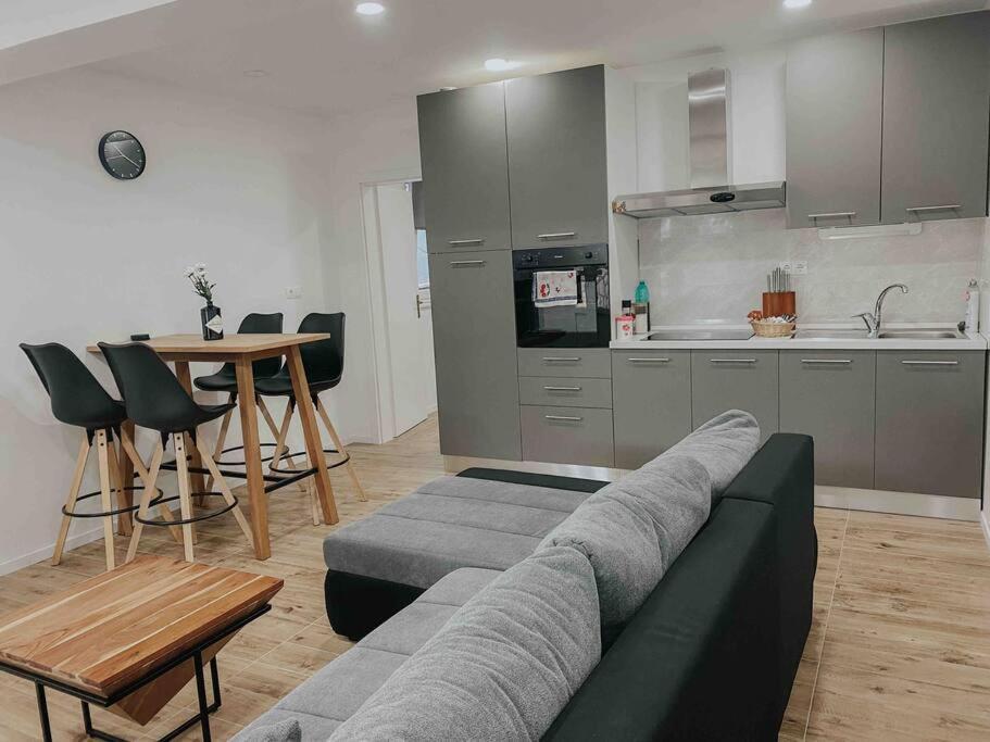 Hvar Home Apartments Хвар Екстер'єр фото